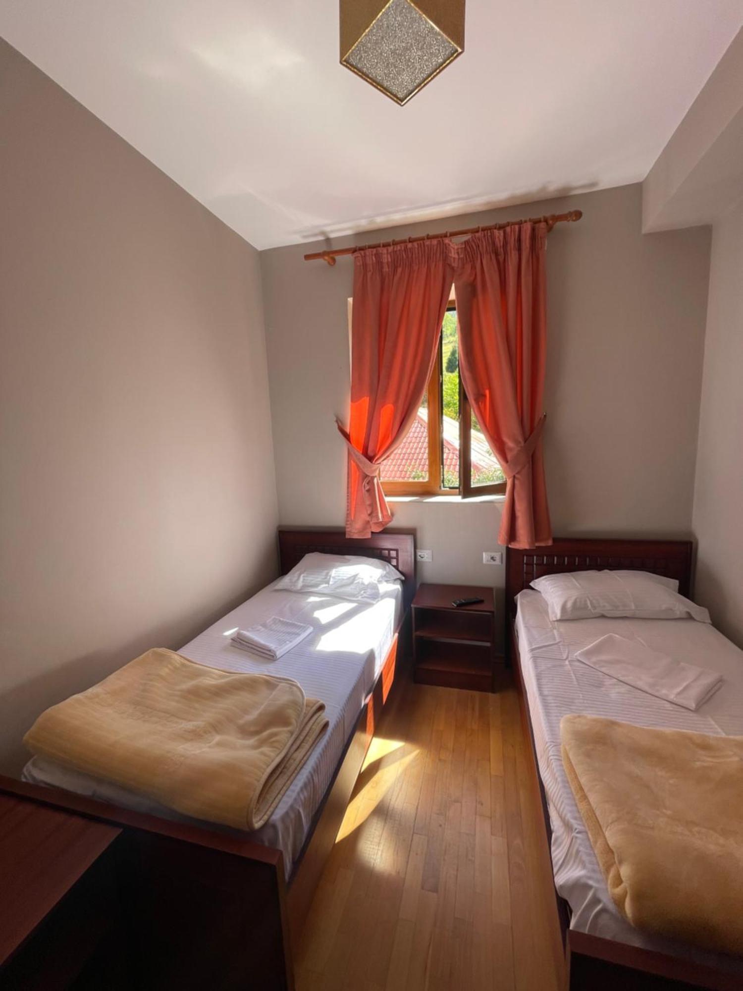 Lura Hotel Fushe-Lure Extérieur photo