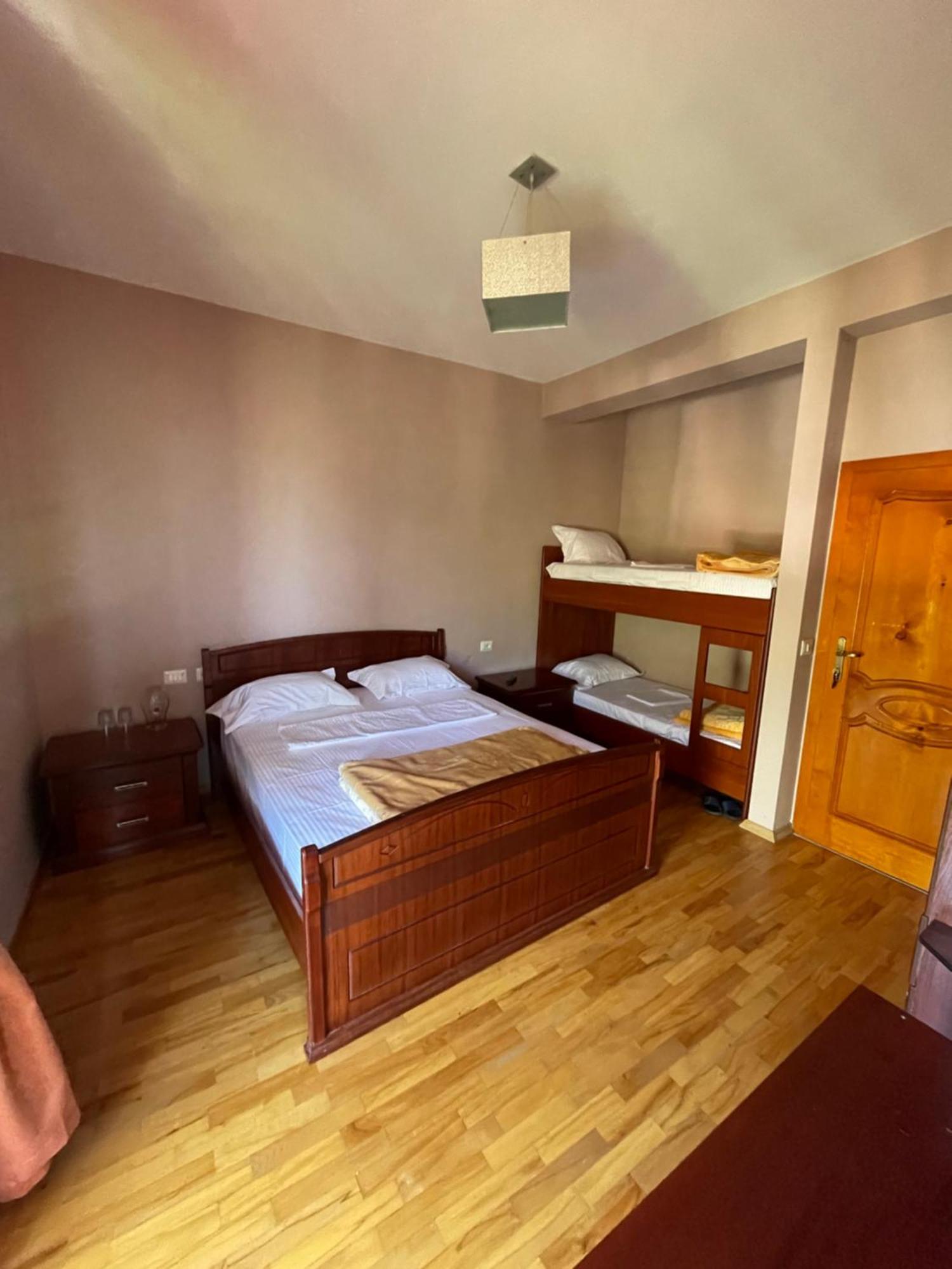 Lura Hotel Fushe-Lure Extérieur photo