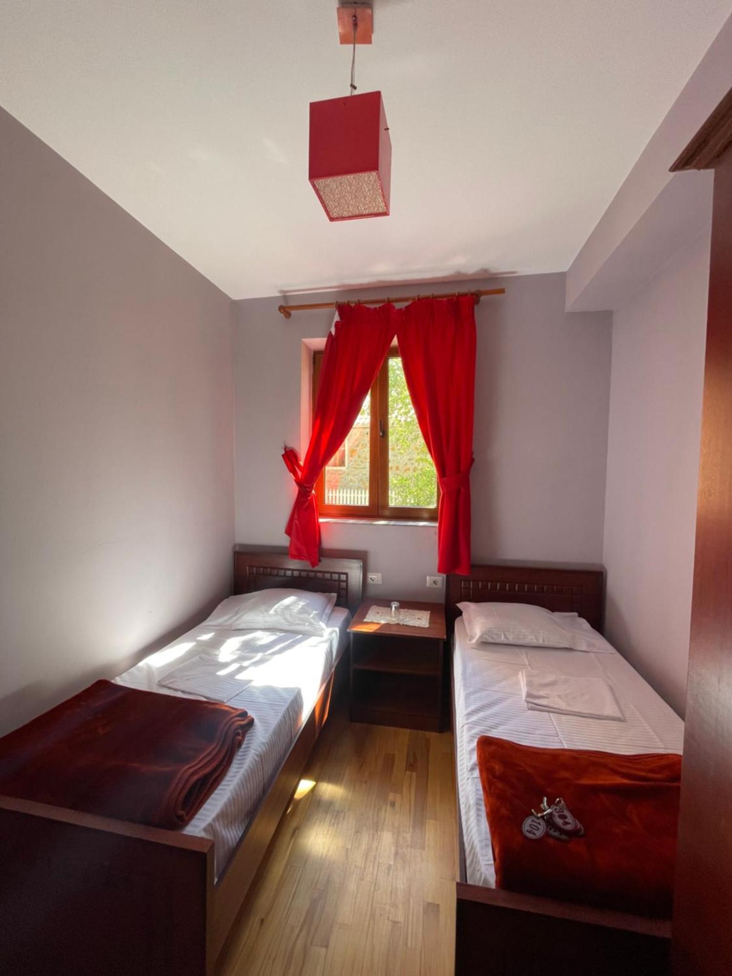 Lura Hotel Fushe-Lure Extérieur photo