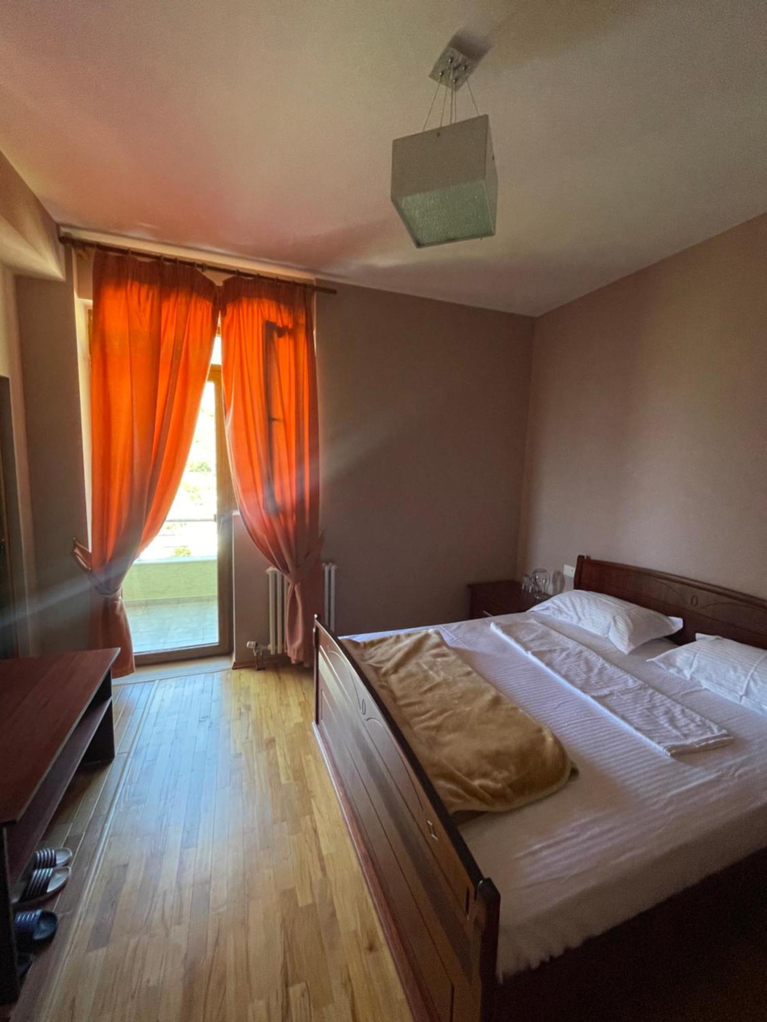 Lura Hotel Fushe-Lure Extérieur photo