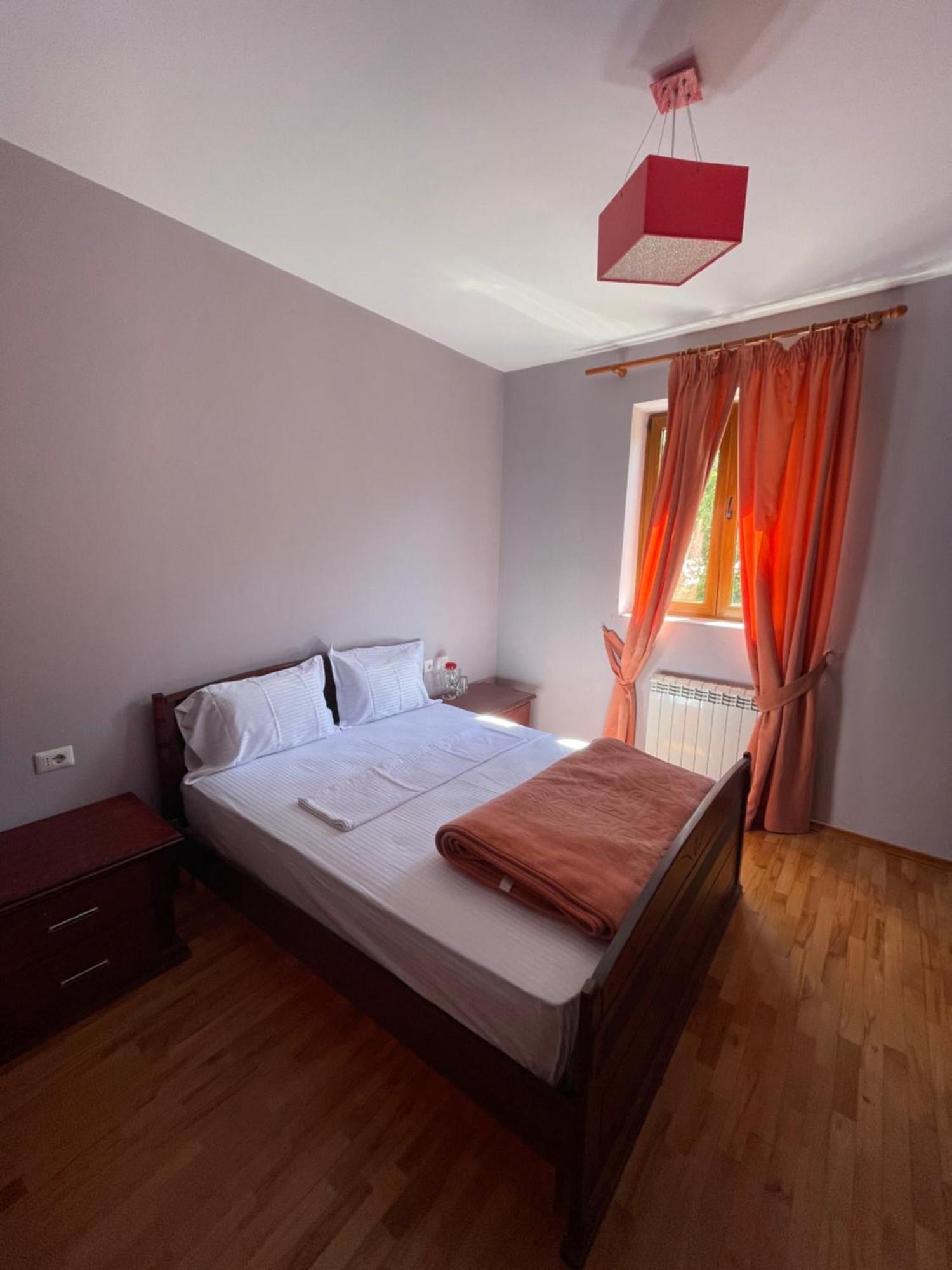 Lura Hotel Fushe-Lure Extérieur photo