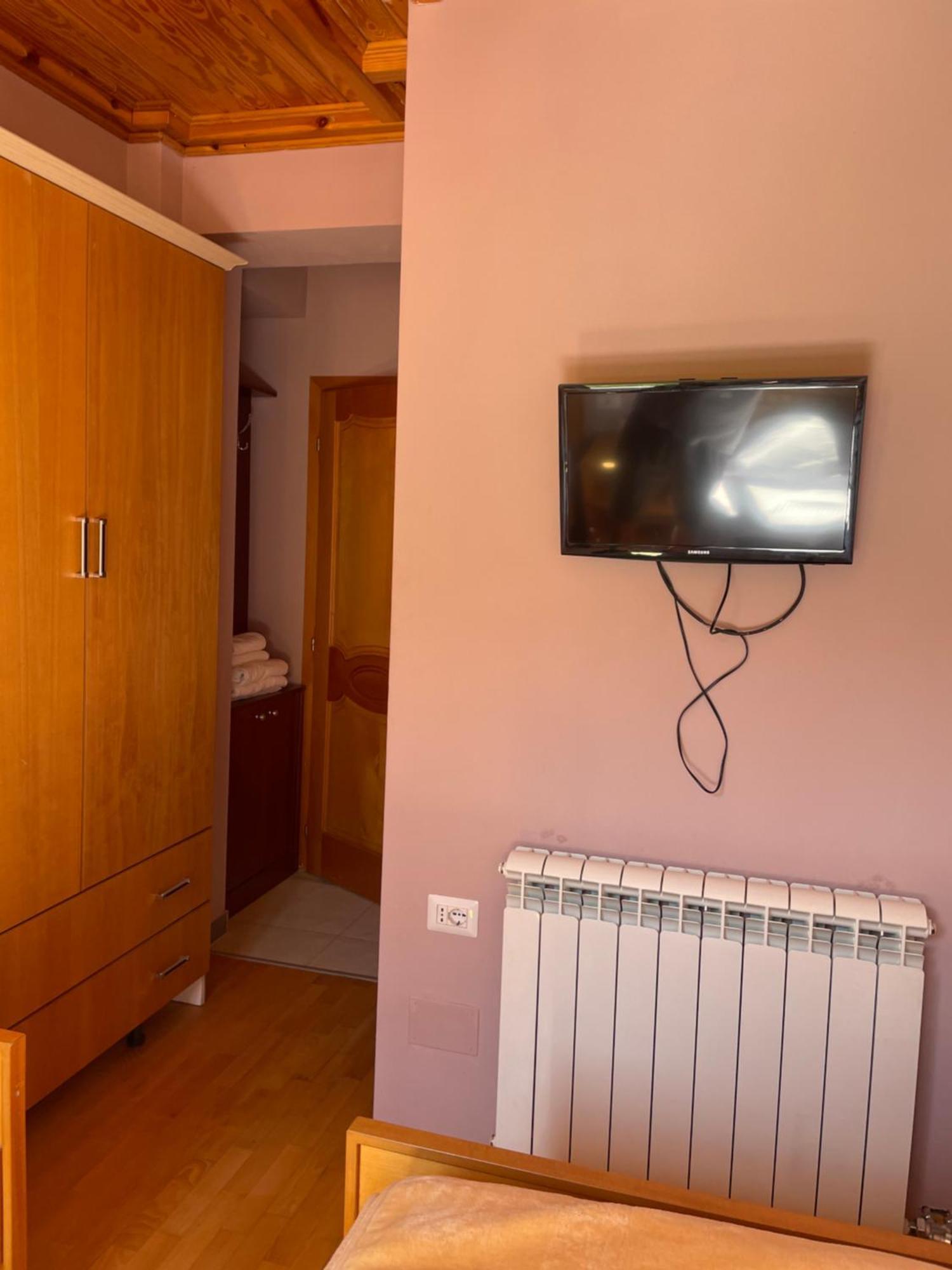 Lura Hotel Fushe-Lure Extérieur photo