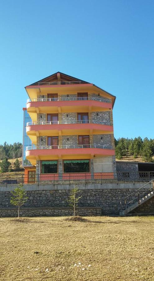 Lura Hotel Fushe-Lure Extérieur photo